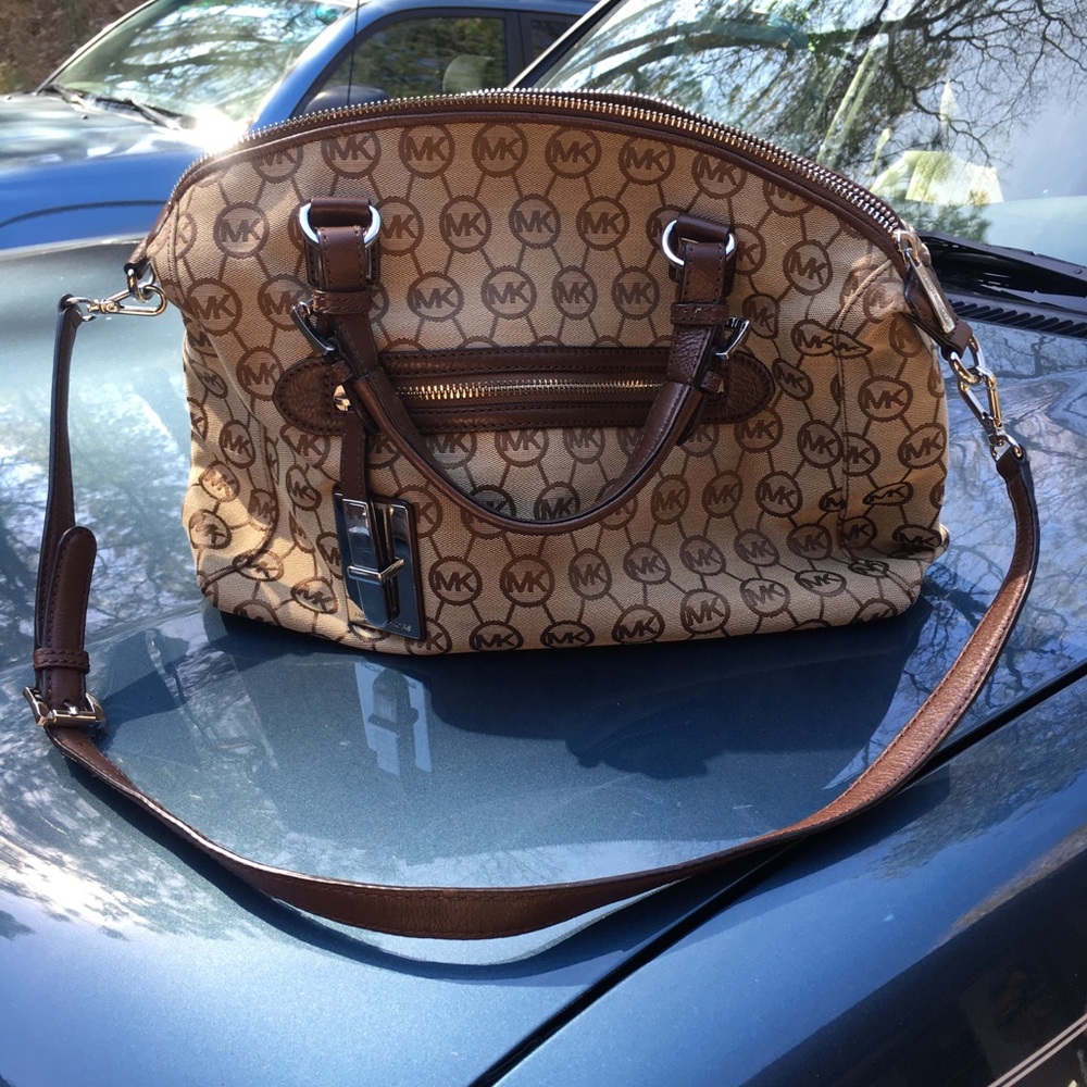 Michael Kors purse